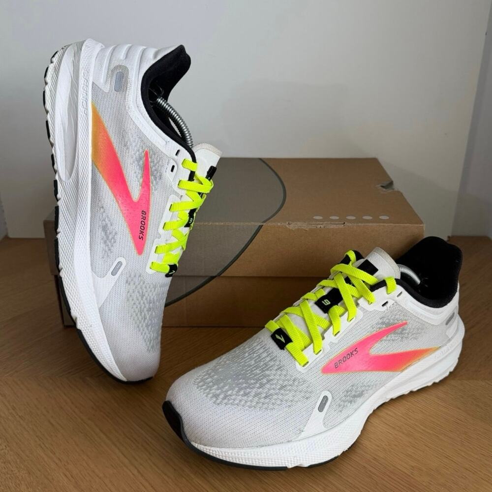 Brooks Launch 9 Women Running Sneakers- SZ 8.5